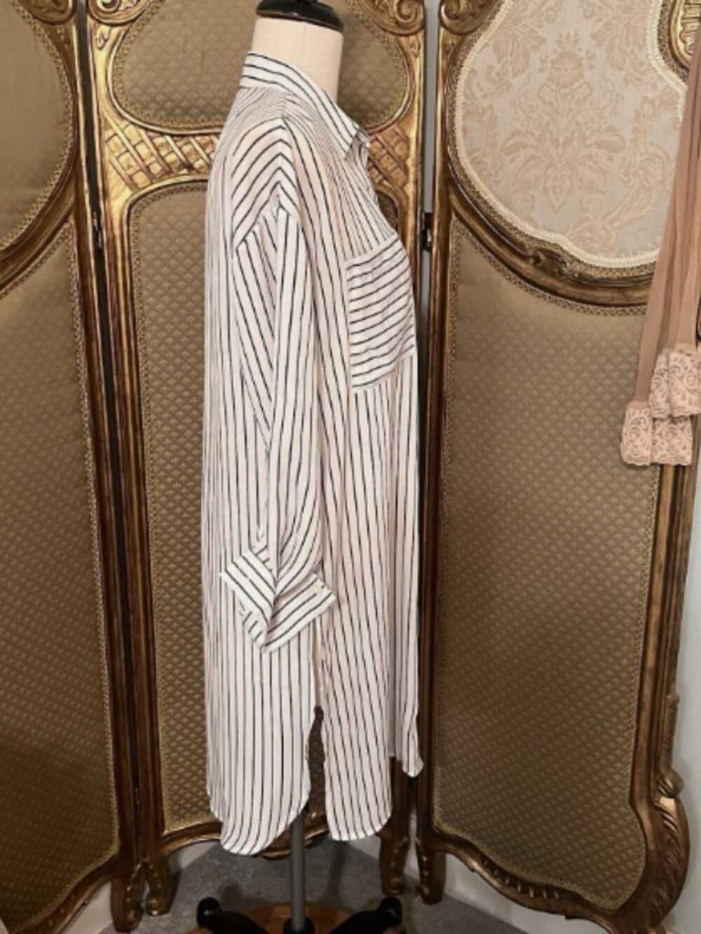 Material Girls. Size Large. Shirt Tail Tunic. White Stripe. Big Shirt. B53